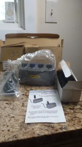 820-9132-1r Cognex Dma-mbc-us Dataman Multi Bank Battery Charger New In Box