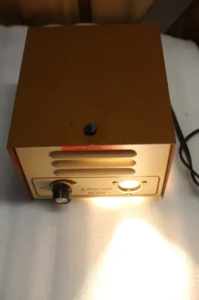 Qi-250 Lite Scope Fiber Optic Illuminator